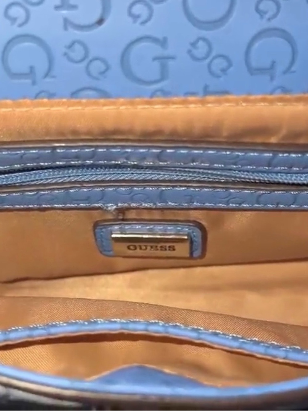 Guess Light Blue and White Embossed Crossbody with Gold Logo - Picture 3 of 3